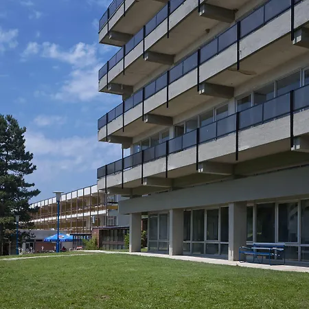 Hotel Holiday Csopak