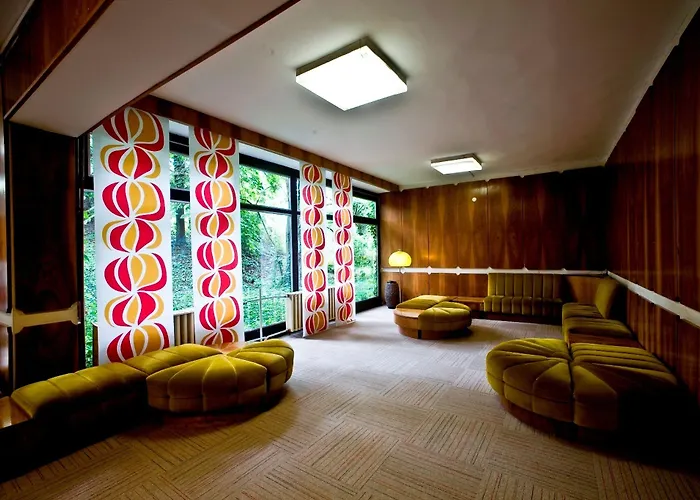 Hotel Holiday Csopak فندق
