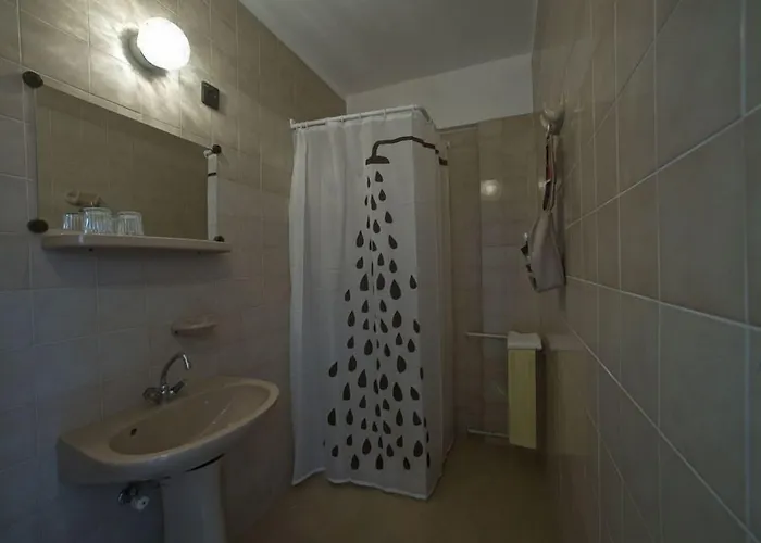 Hotel Holiday Csopak 3* تشوباك