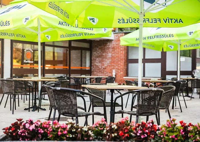 Hotel Holiday Csopak Csopak